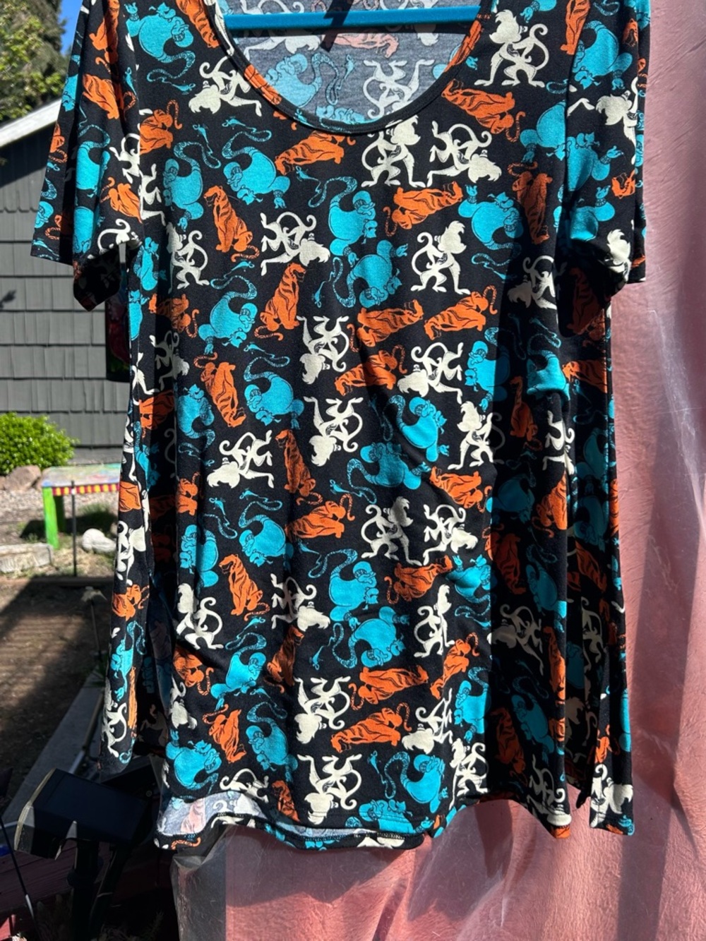 LuLaRoe Disney Aladdin sz S